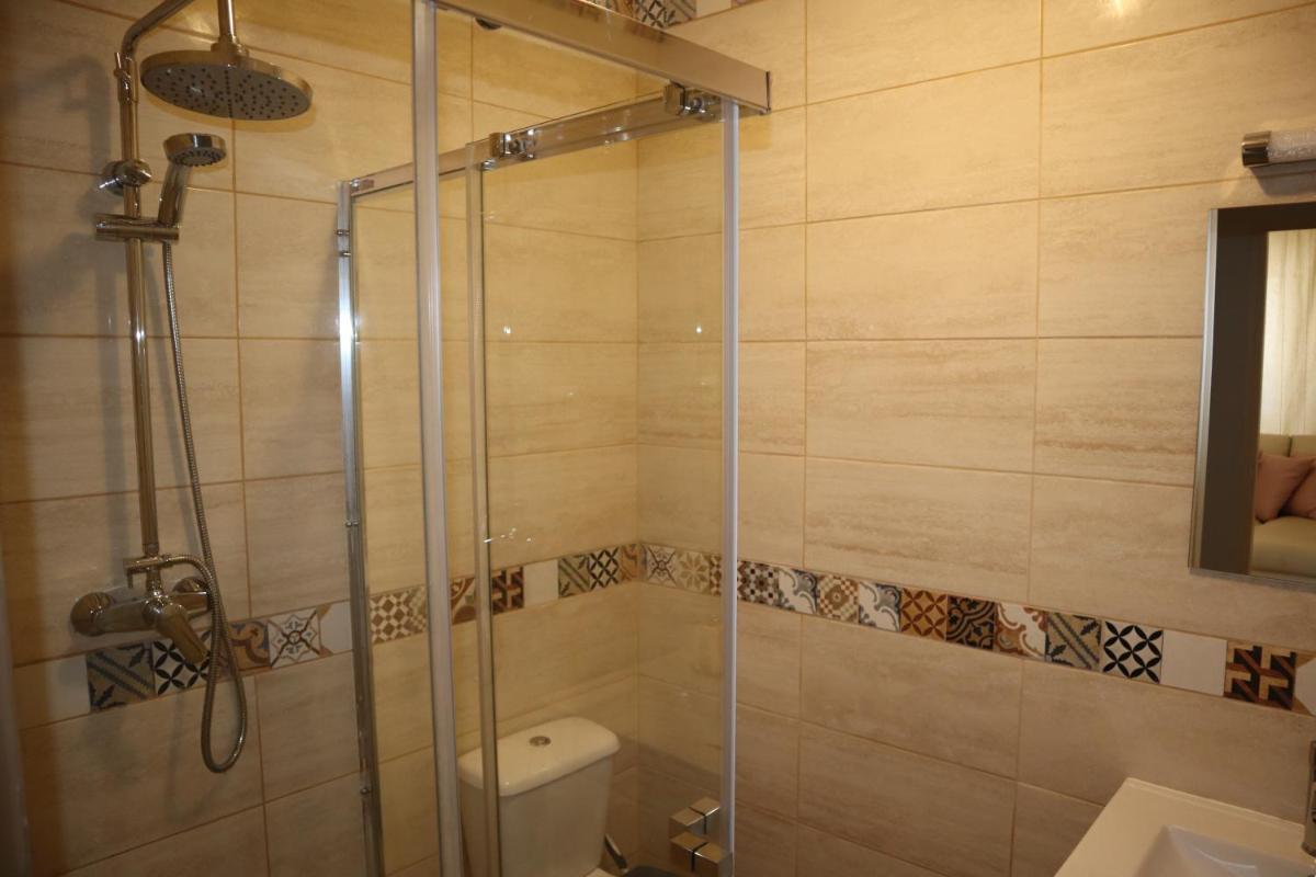 Salema Beach Home - Housity