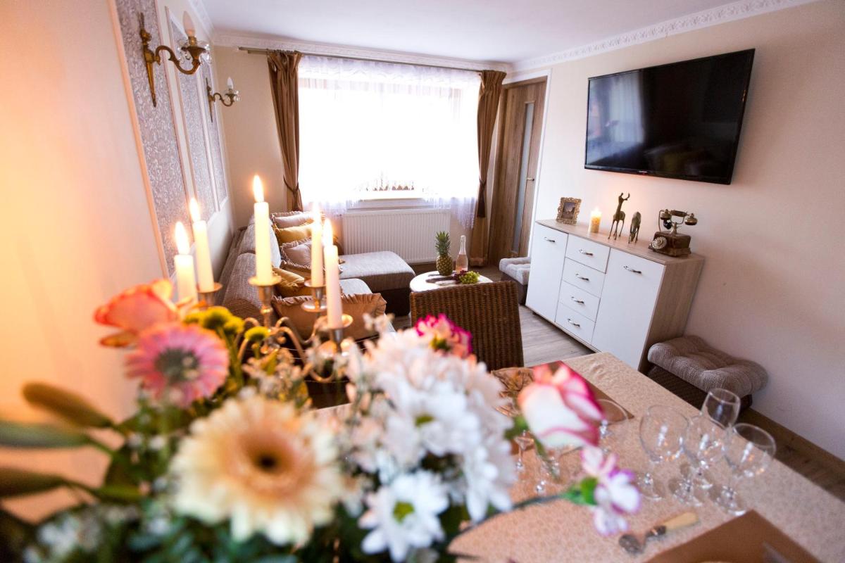 Zamek Książ - 15 minut 503-608-088 - Housity