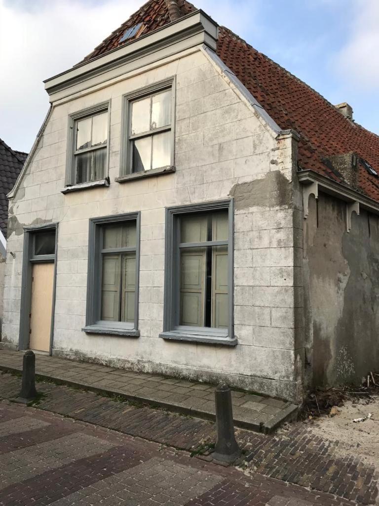 Het Vergulde Visje - Housity