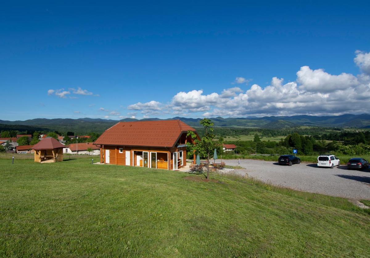 Camp The sunrise hill - Housity