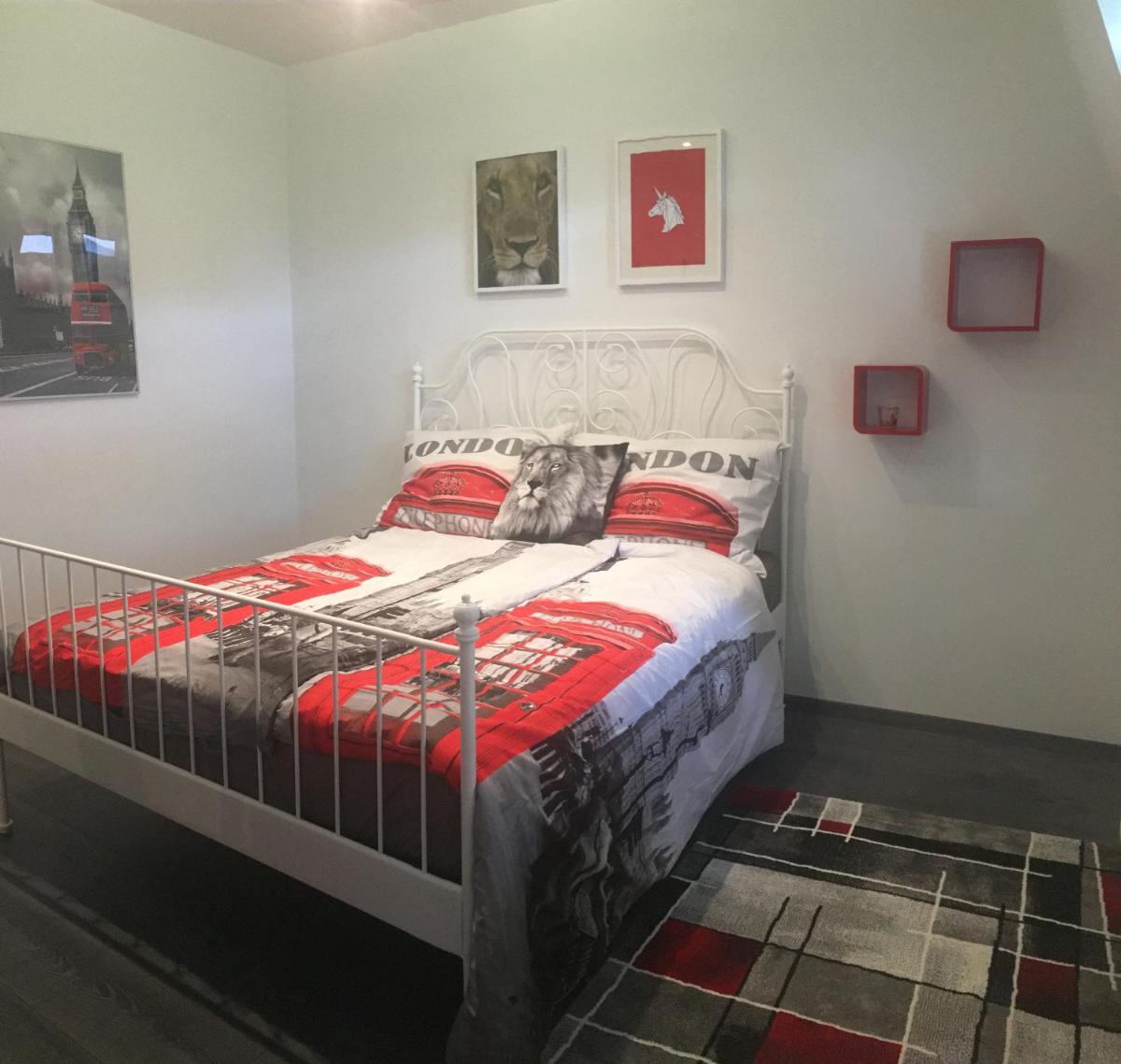 Buckingham Palace Apartman, Debrecen - Housity
