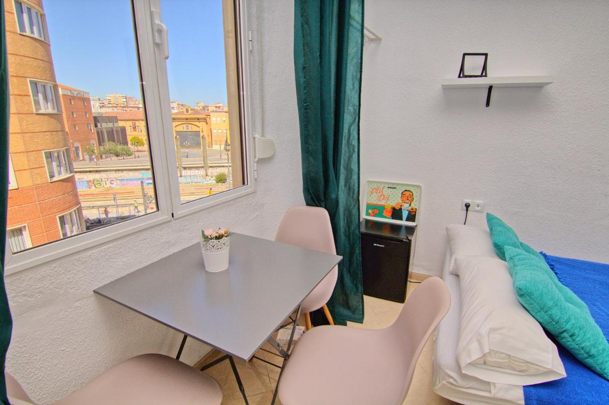 Low cost room Mercado Malaga - Housity