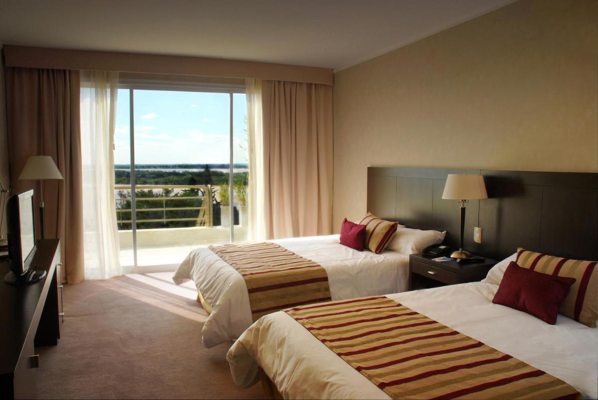 Howard Johnson Plaza Resort & Casino Mayorazgo - Housity