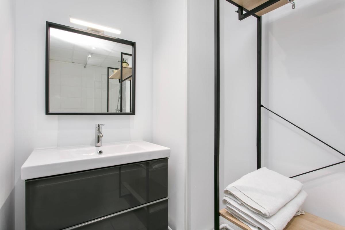 Suitetrails - Coeur Urbain Apartments - Place de la Comédie