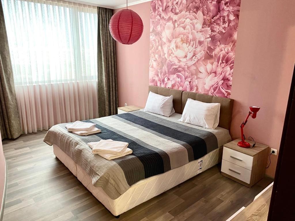 Modena rooms center of Stara Zagora - Housity