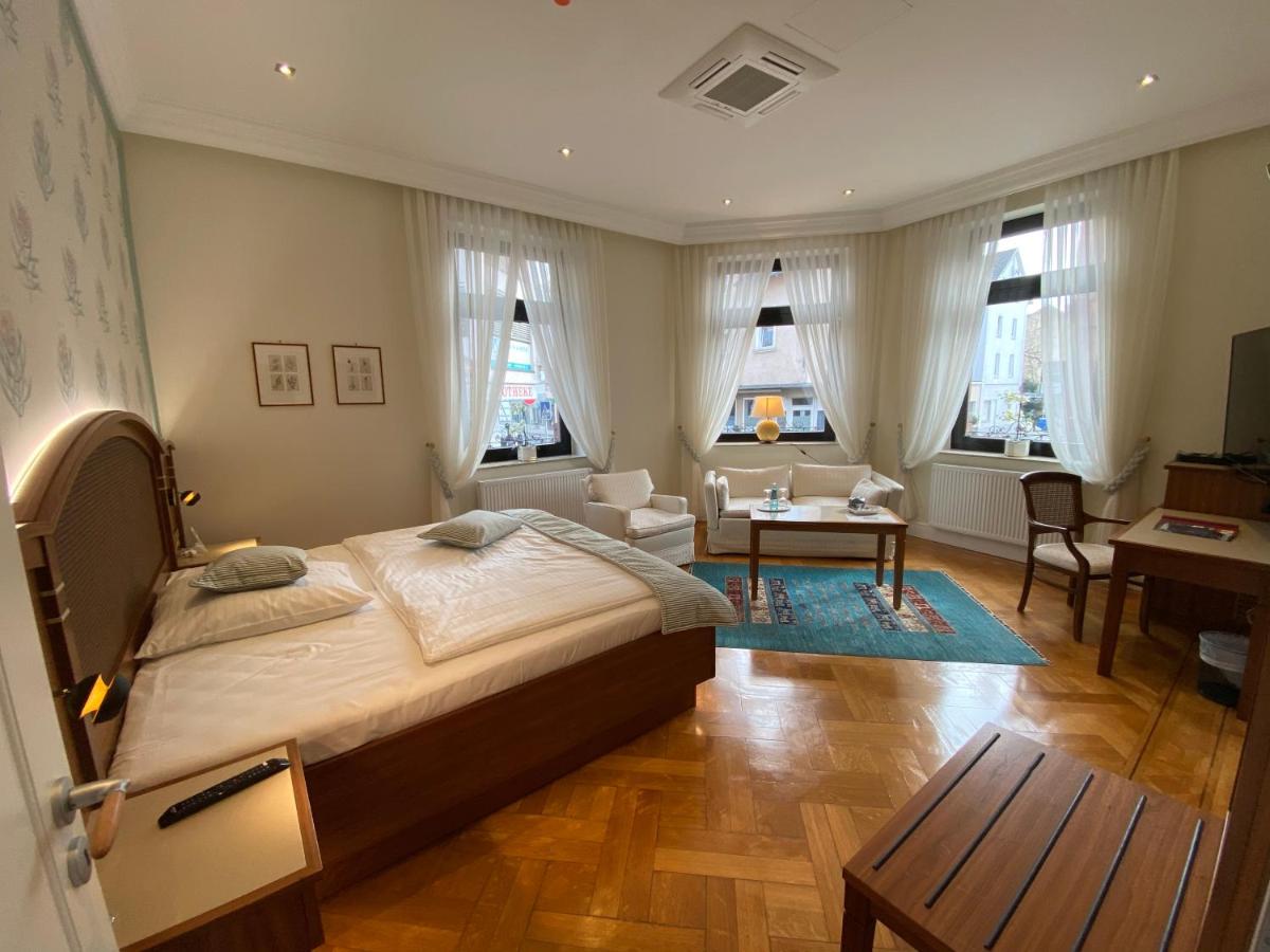 Hotel Hessischer Hof - Housity