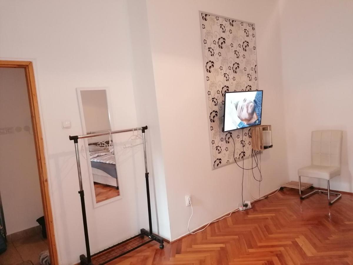 Kriston Apartman - Housity