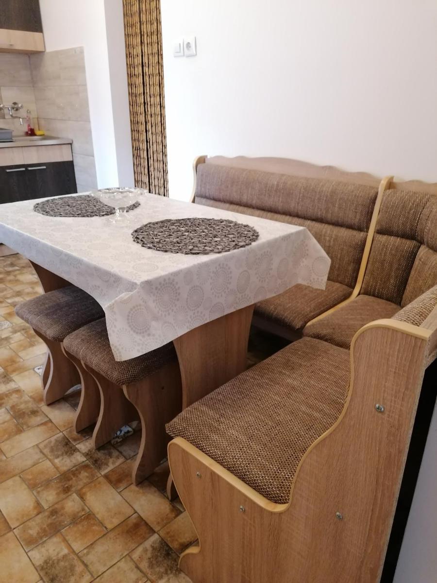 Kriston Apartman - Housity