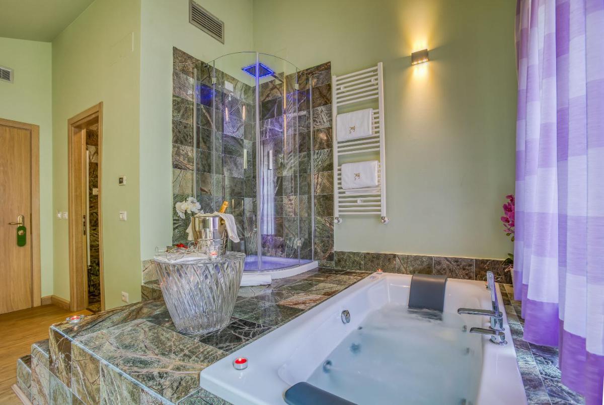 Hotel Des Reves - Housity