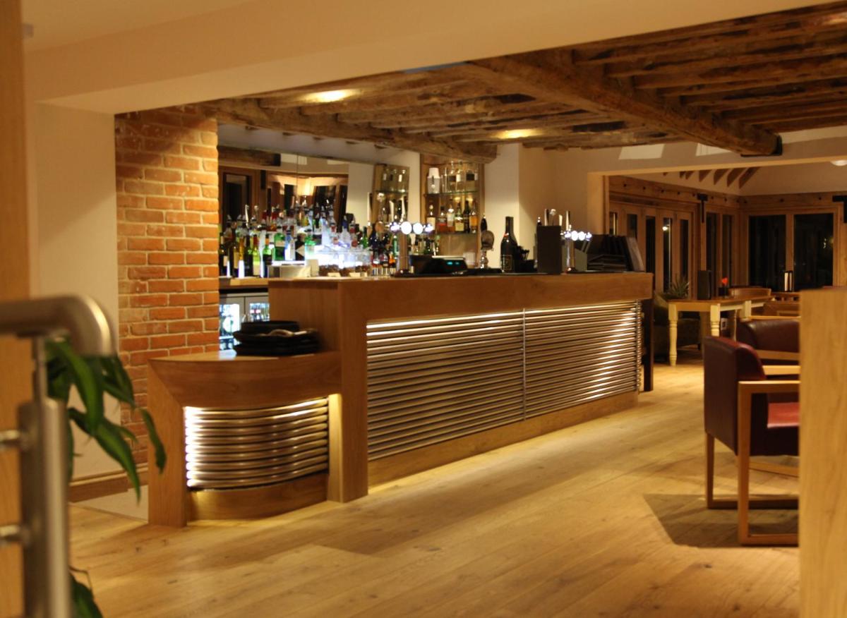 Ivy House Country Hotel - Housity