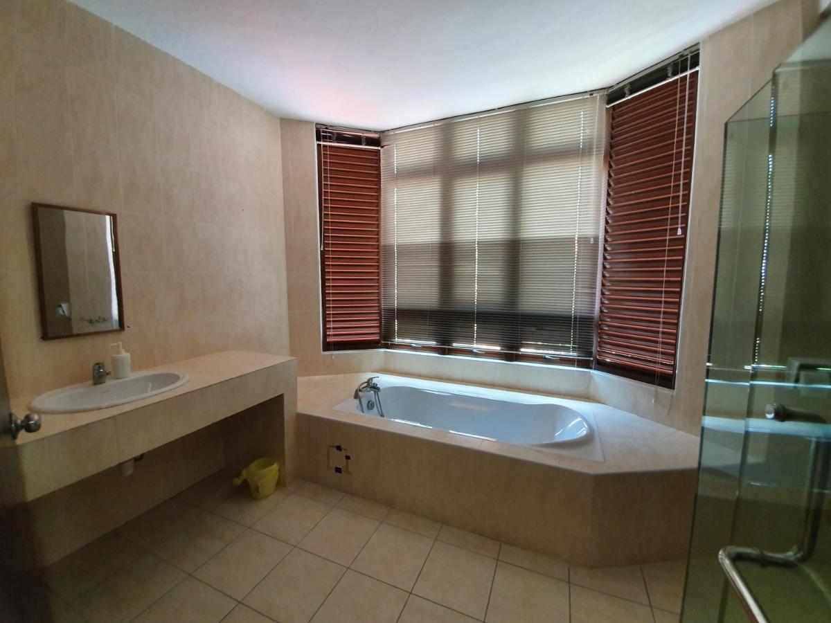Eden Cosy Living - Housity