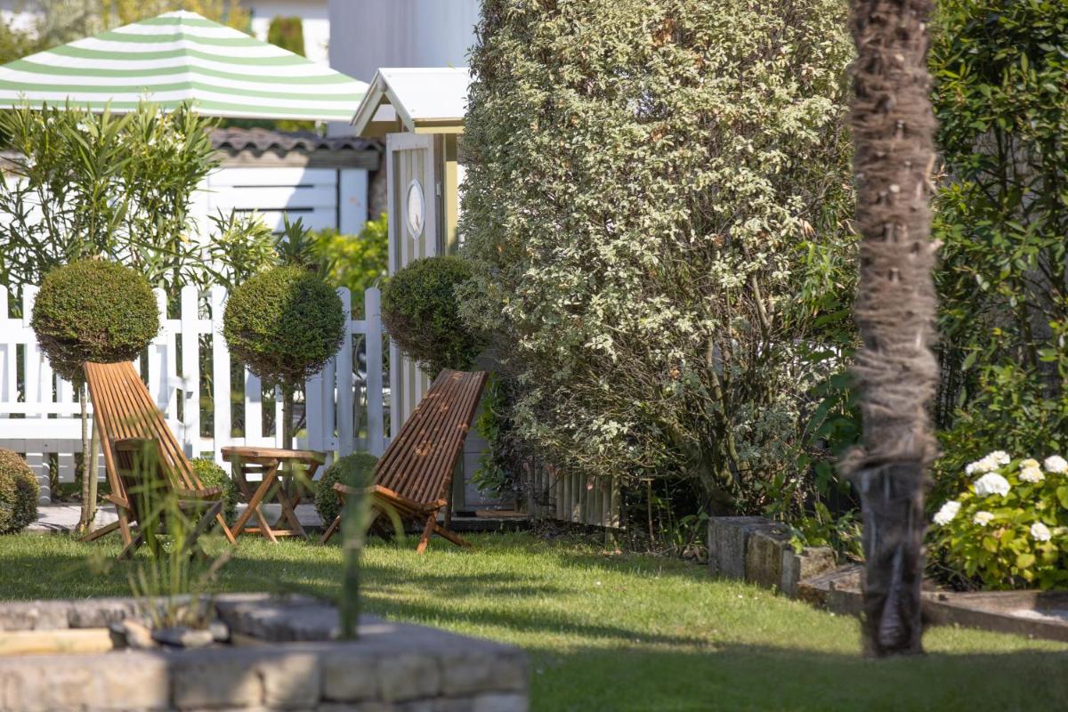 Jardin de l'établissement Villa Clarisse & Spa by Olivier Claire