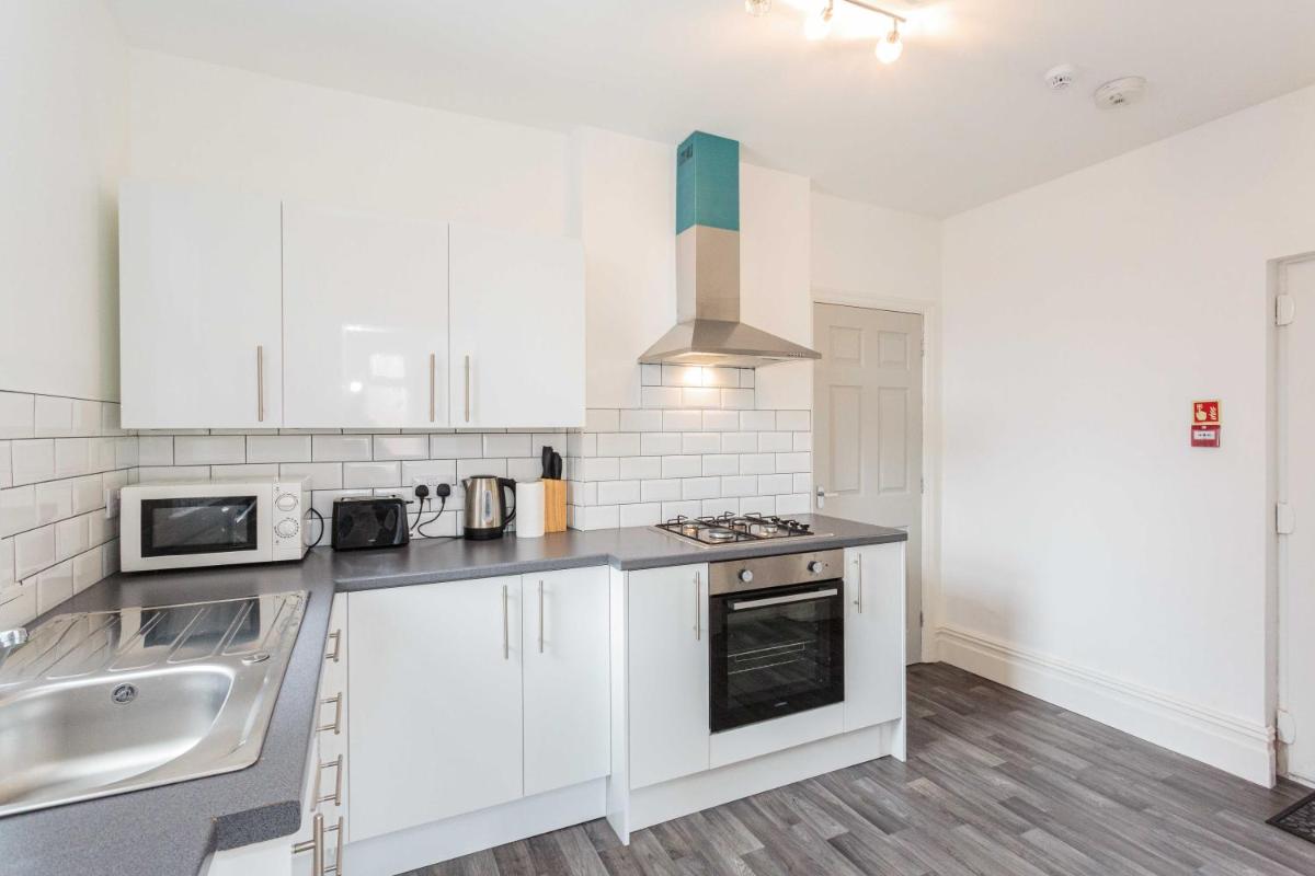 Cherry Property - Cherry Suite - Housity