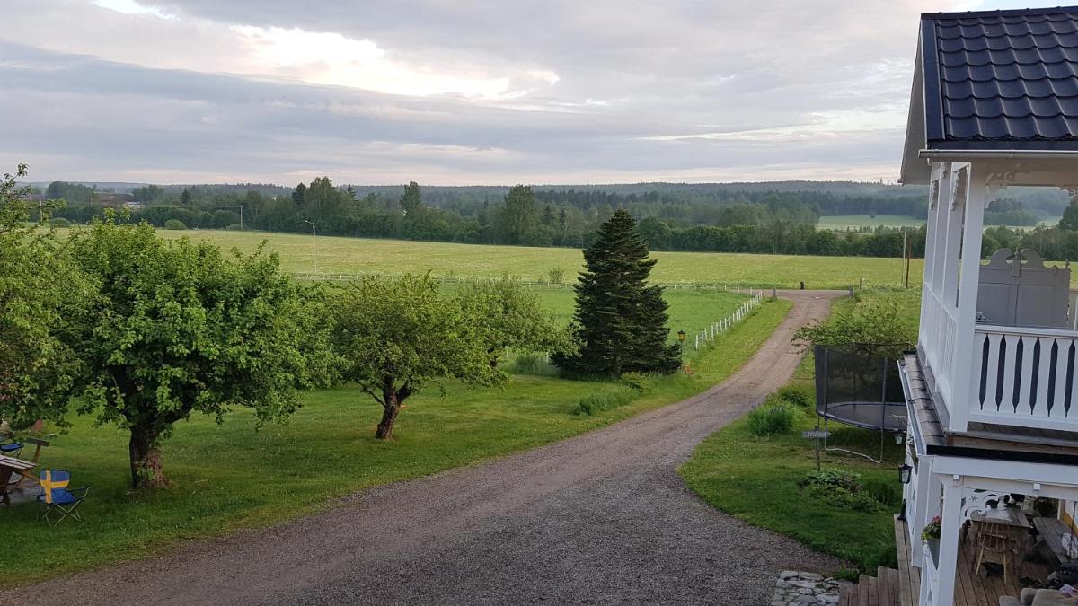 Nygården B&B Hälsingegård - Housity