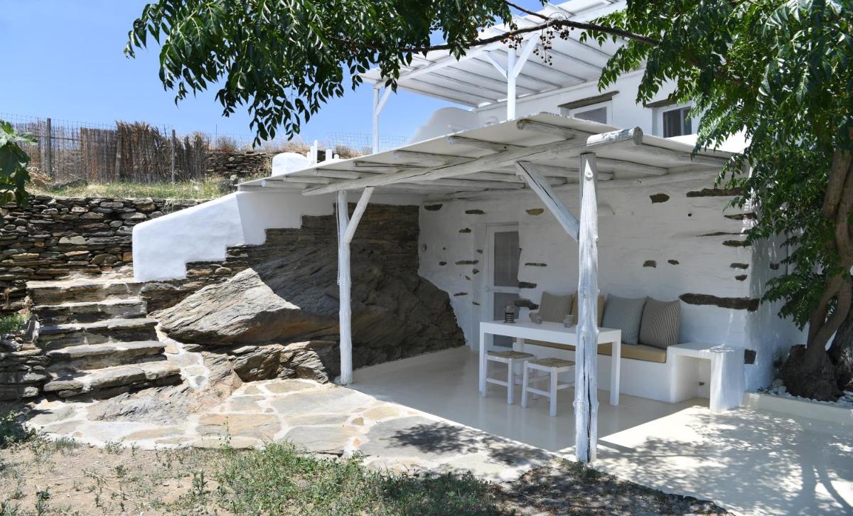 The stone - Housity