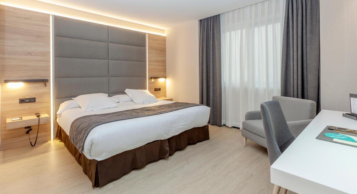 Hotel Liabeny - Housity