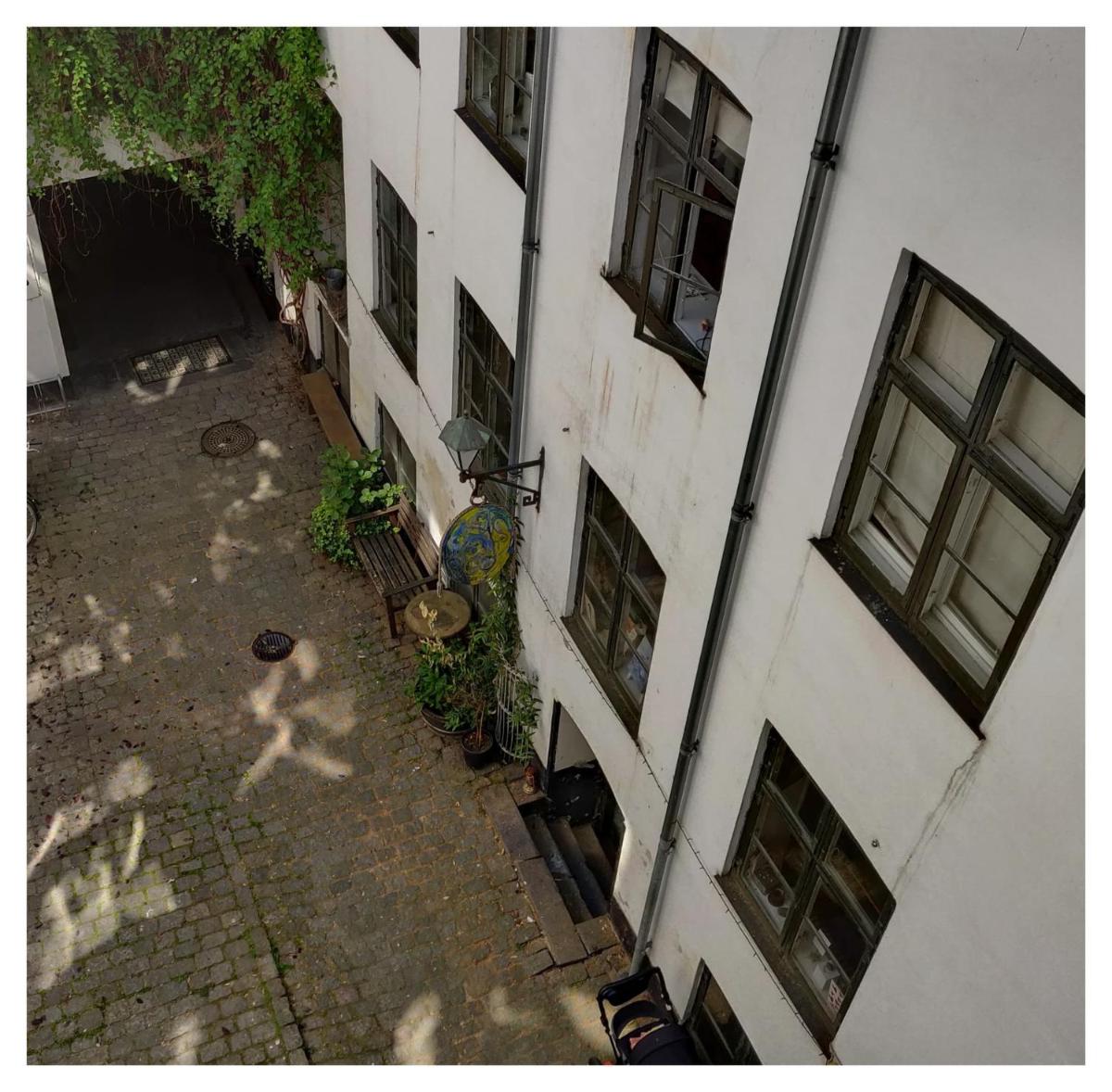 Suitetrails - Beautiful Studio Apartment In the Heart of Copenhagen