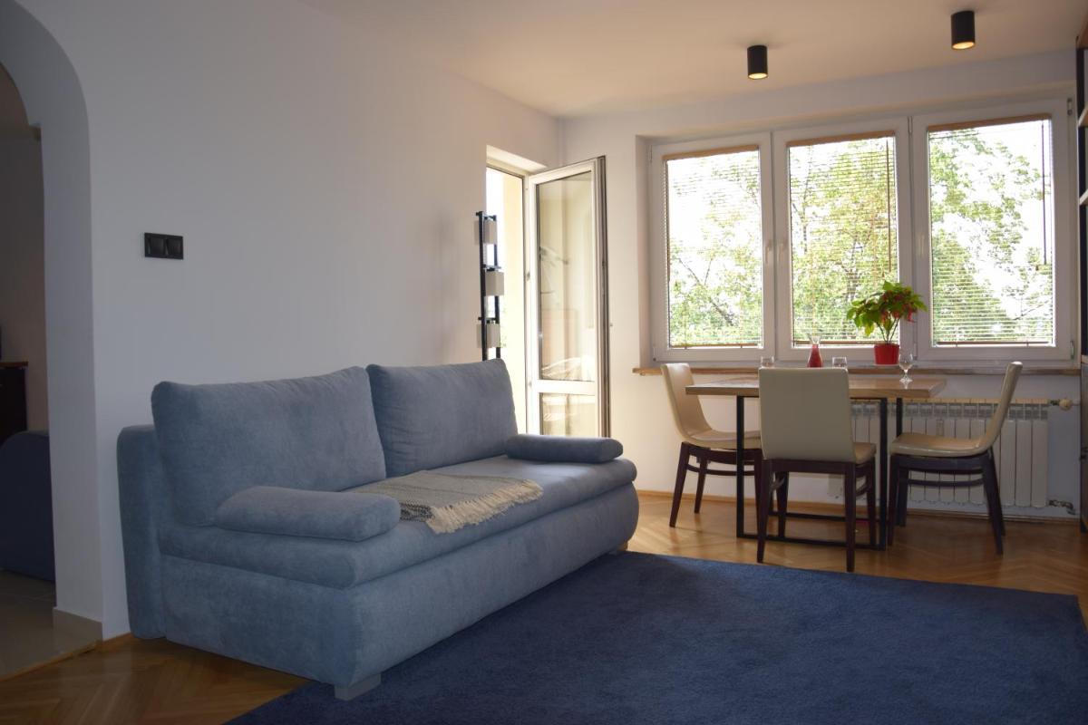 Apartament Kolejowa - Housity