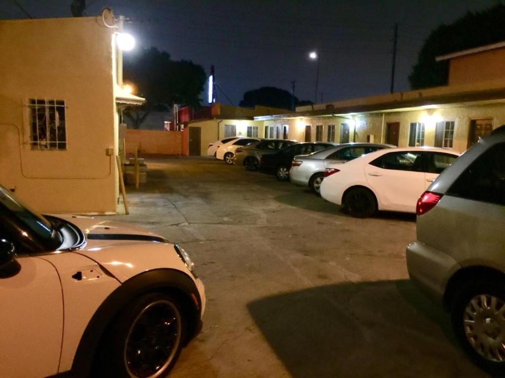 JOLLY MOTEL - Housity