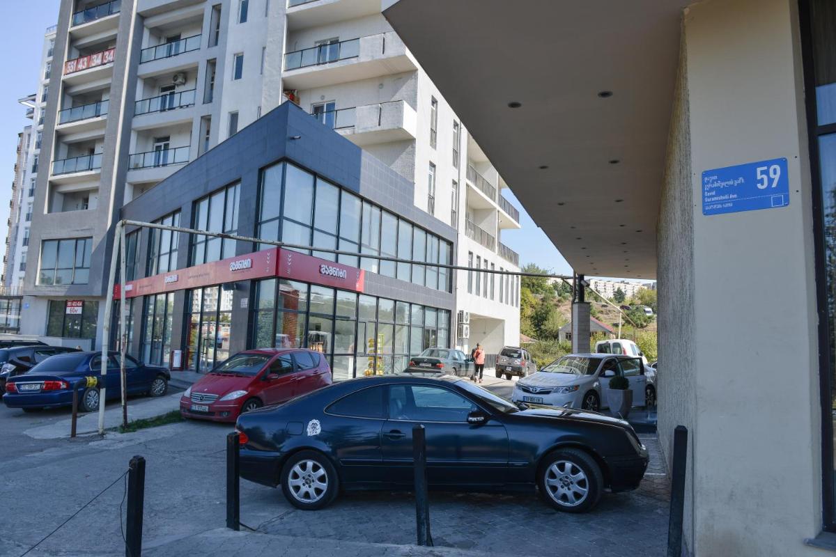 Hotel Shine Palace - Housity