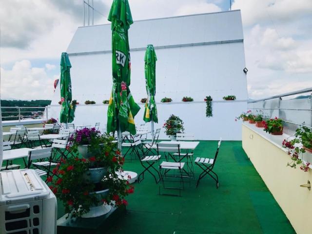 Hotel Afrodita -Valenii De Munte - Housity