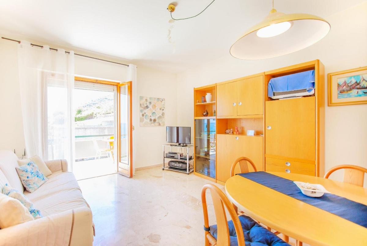 Suitetrails - Le Orchidee Apartment by Wonderful Italy