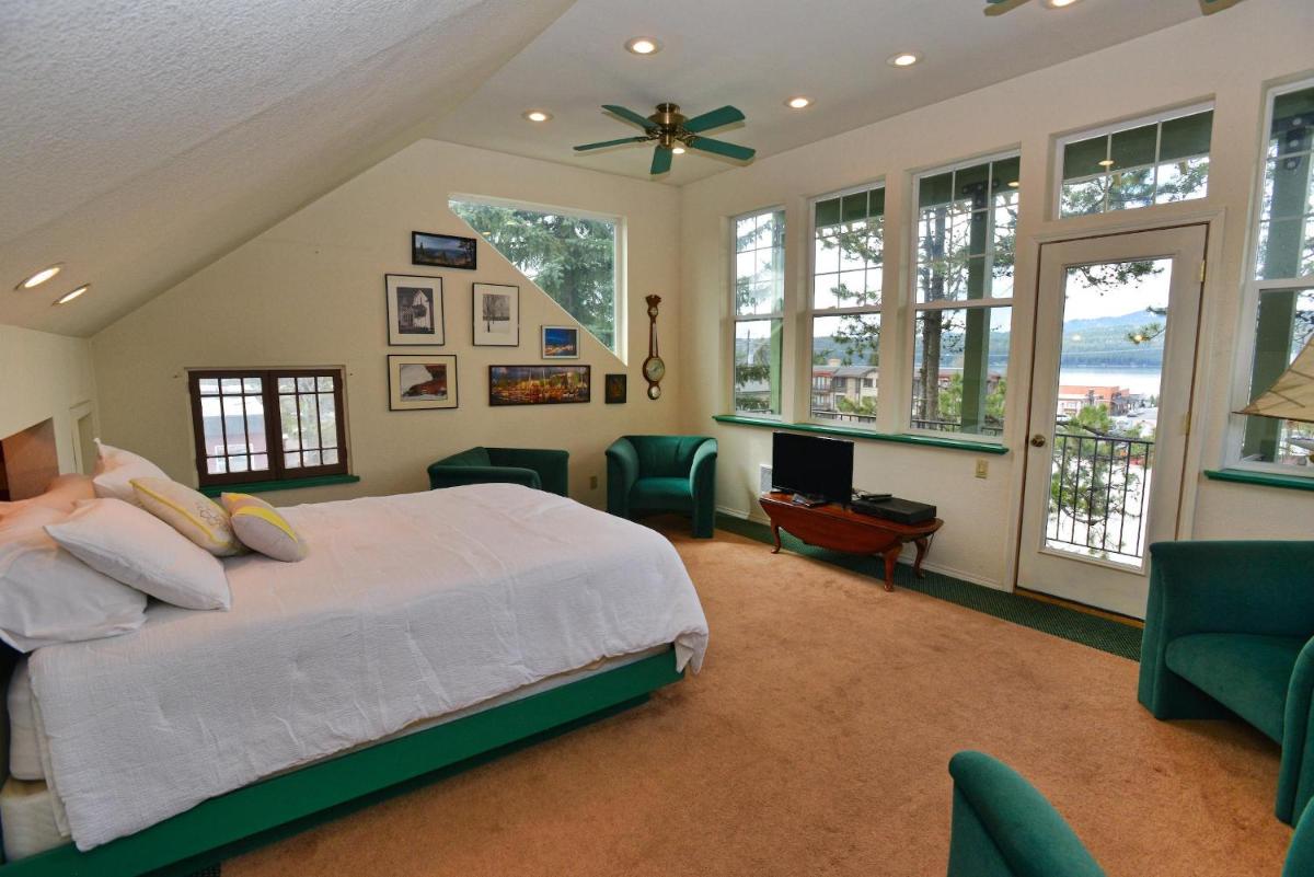 Room with a View by Casago McCall - Donerightmanagement - Housity