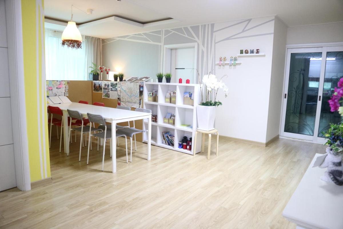 Incheon Airport Mr Kim Guest House - Housity