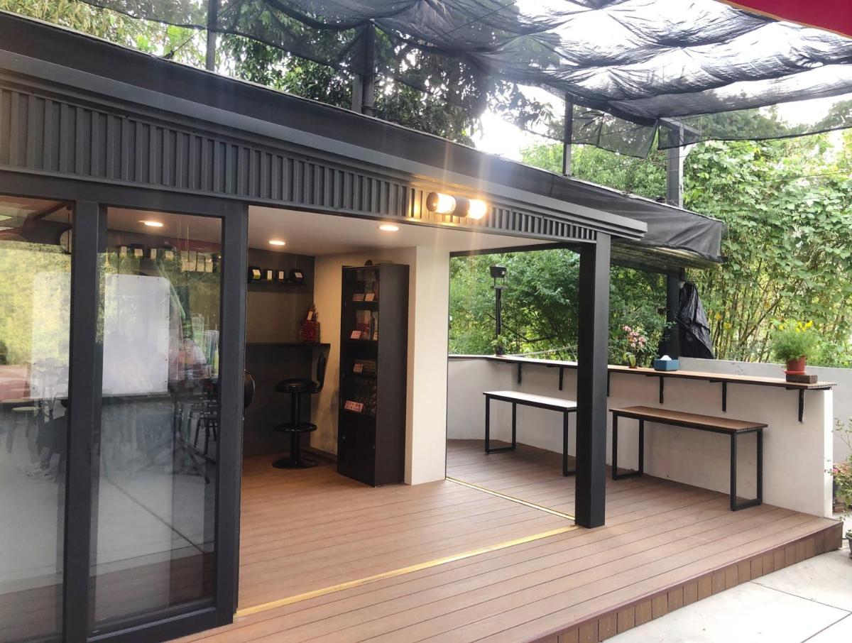 Look Tea House - Housity