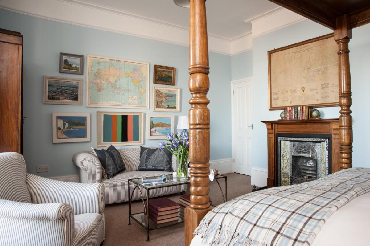 The Royal Harbour Hotel - Housity