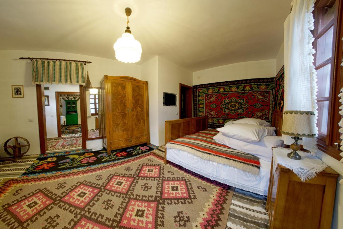 Casa Bunicii din Bucovina - Housity