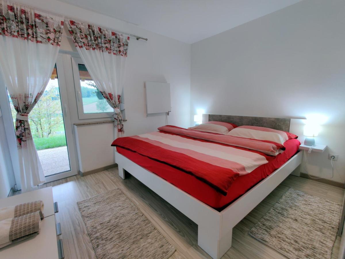 Holiday Home Rojko - Housity