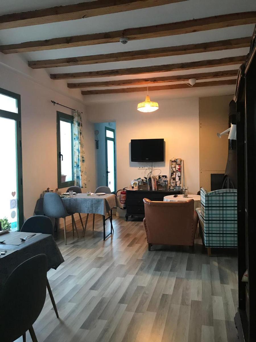 Hostal Cling 43 - Housity
