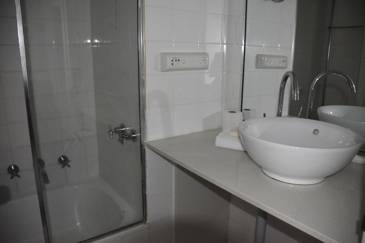Accommodation Sydney City Centre Hyde Park Plaza Pet Friendly Studio with balcony apartment - Housity