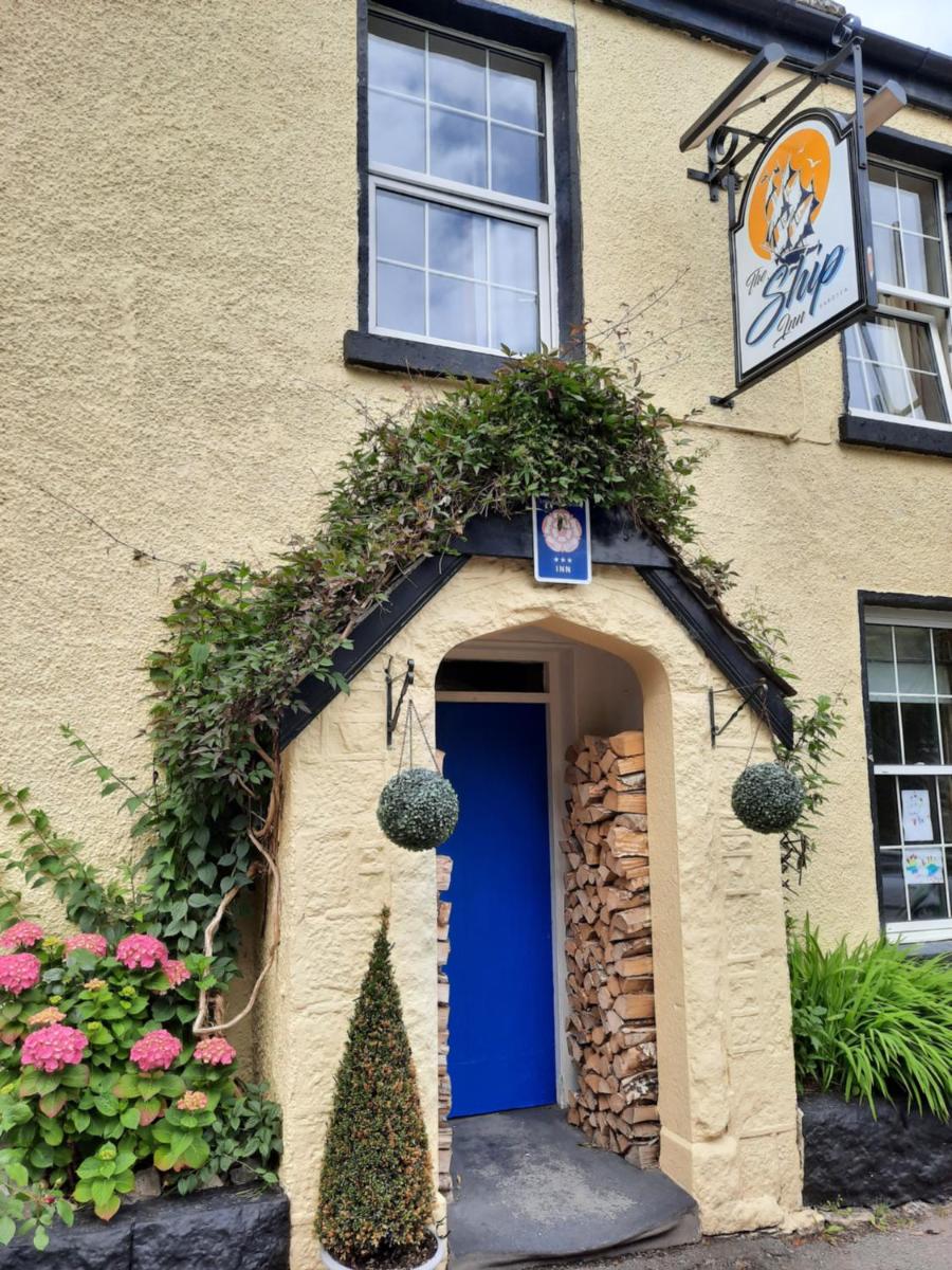 The Ship Inn - Housity