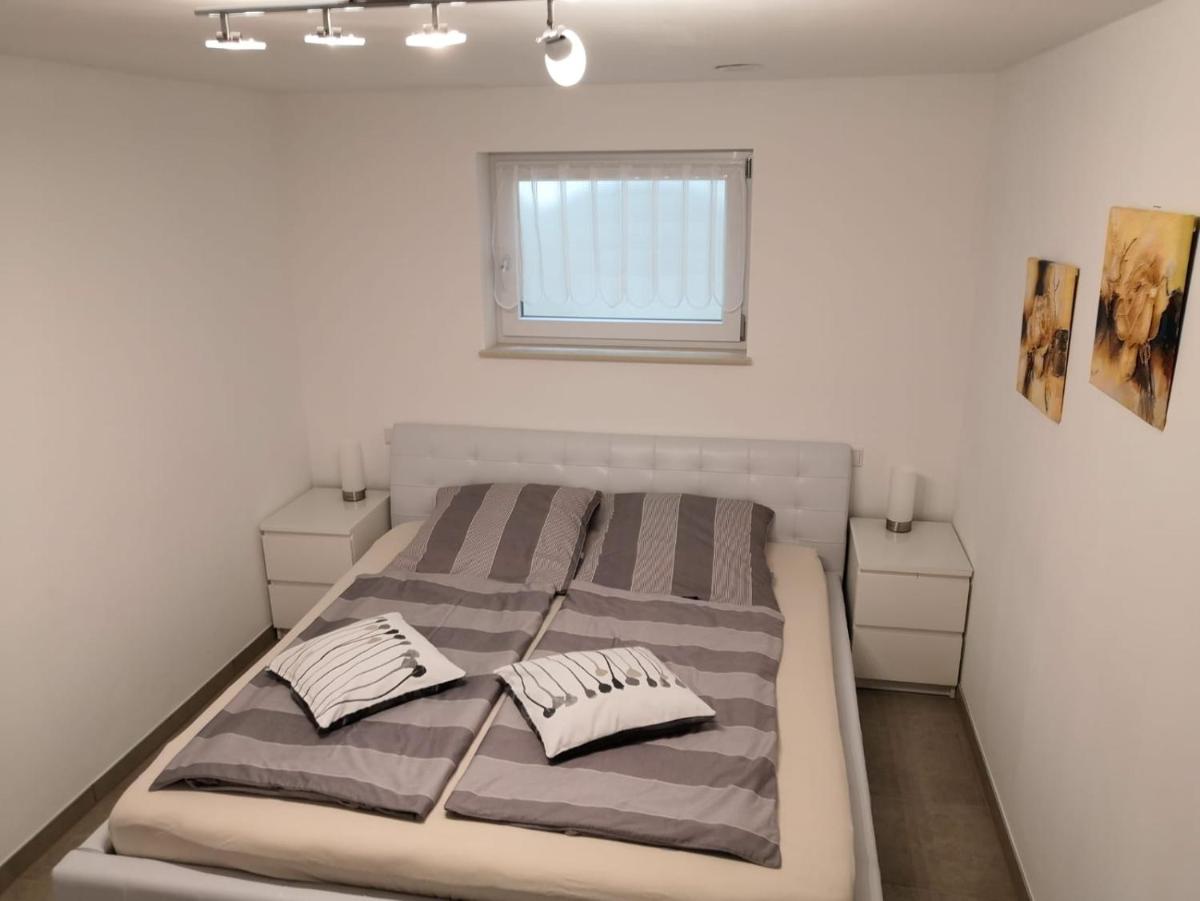 Taunusrast-Usi - Housity