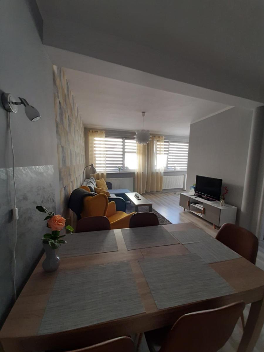 Domki i apartamenty w Ustroniu Morskim - Housity
