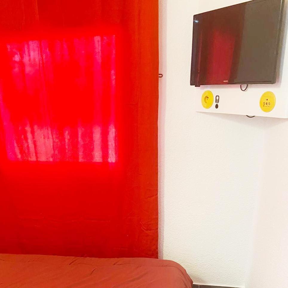 Lemon Hotel Plan de Campagne Marseille - Housity