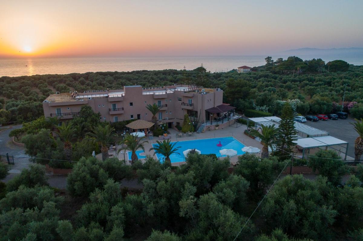 Apollo Resort Art Hotel - Housity