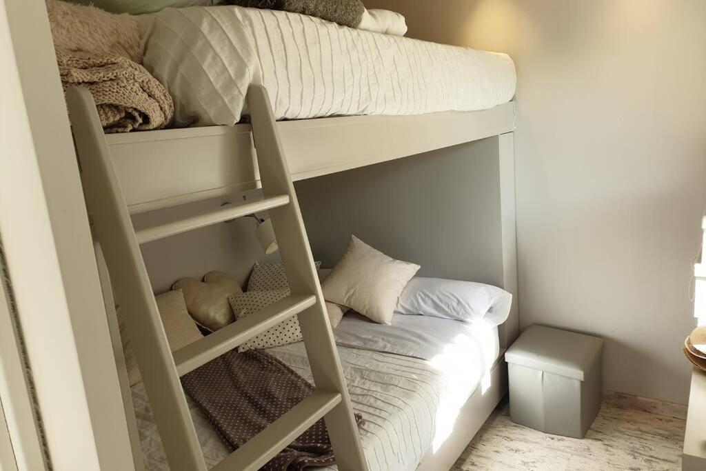 APARTAMENTO 1ª LINEA DE MAR CAMBRILS VILAFORTUNY - Hizvo