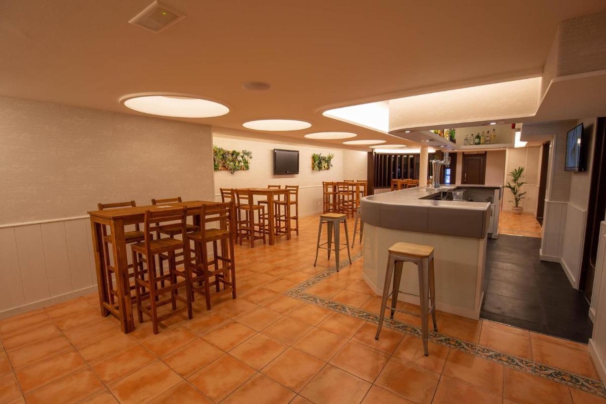 Hotel Valentin - Housity