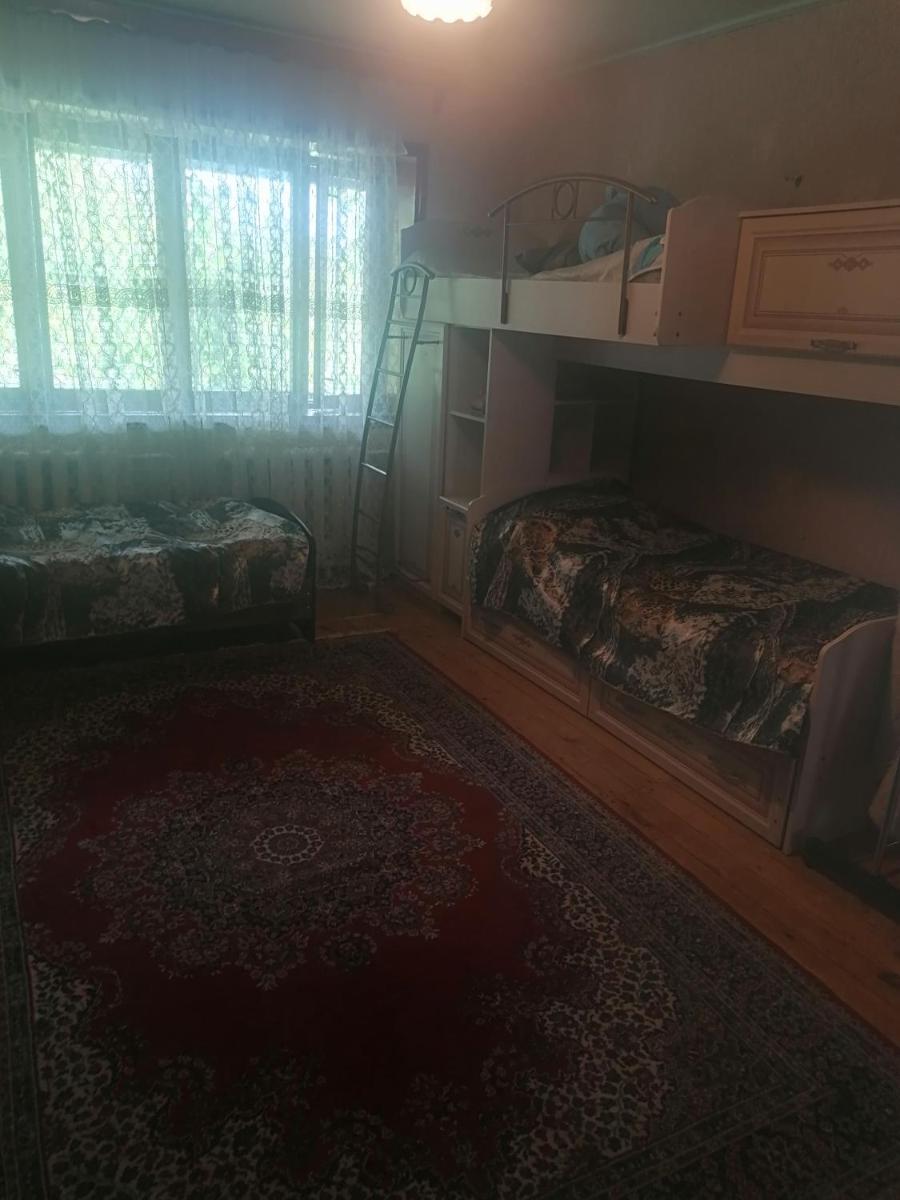 U zainab - Housity