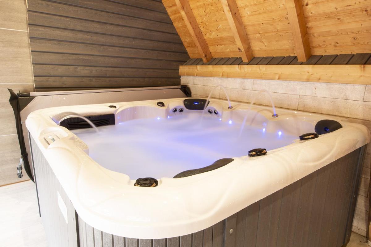 Le Domaine du Verger gîtes et SPA - Housity