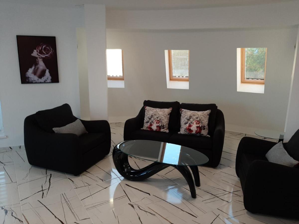 Suitetrails - Incanto Apartments