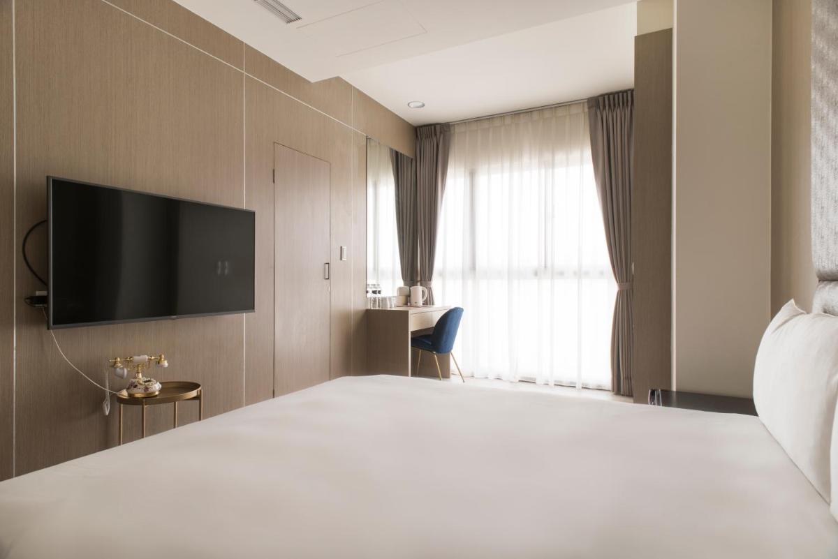 Whoops Hotel - Housity