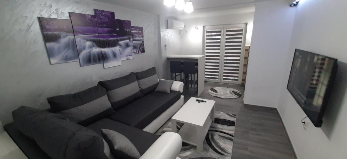 Adrijana 1 Apartmani - Housity