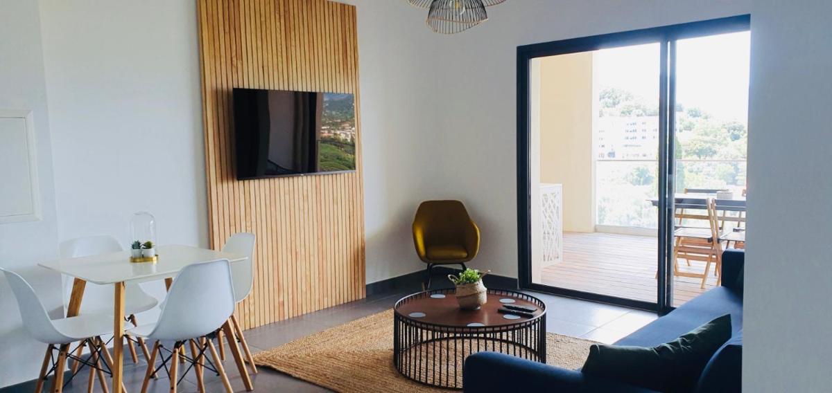 Appartement 2 pièces dans le centre historique de Porto Vecchio - Housity