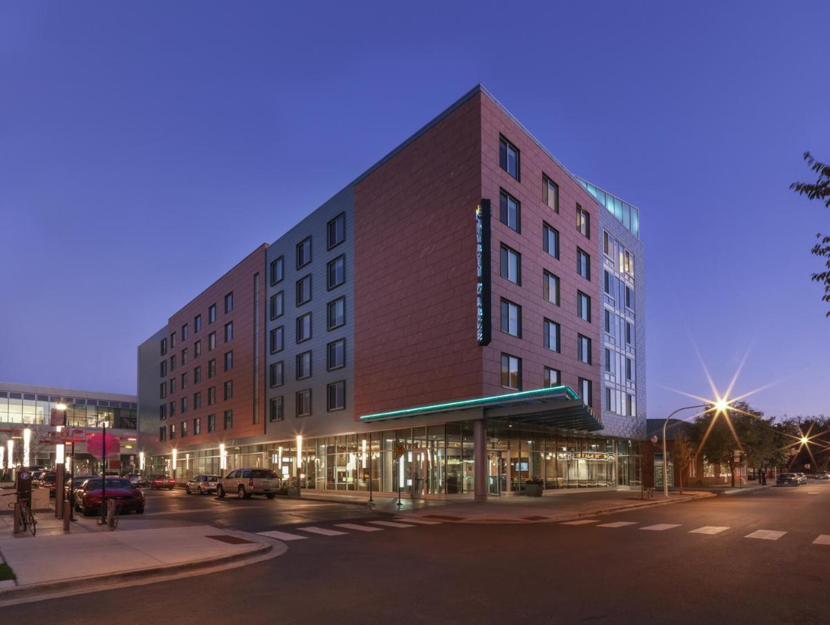 Hyatt Place Chicago-South/University Medical Center - Housity