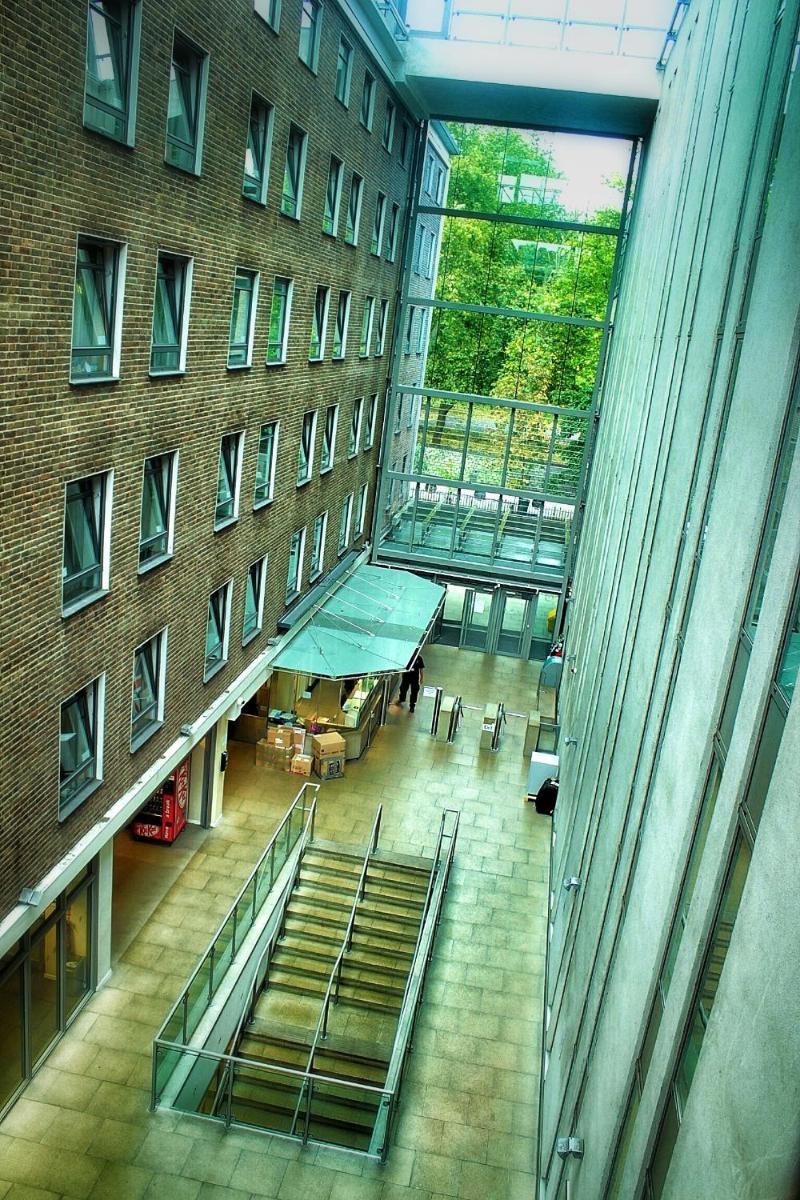 International Hall / University of London - Housity