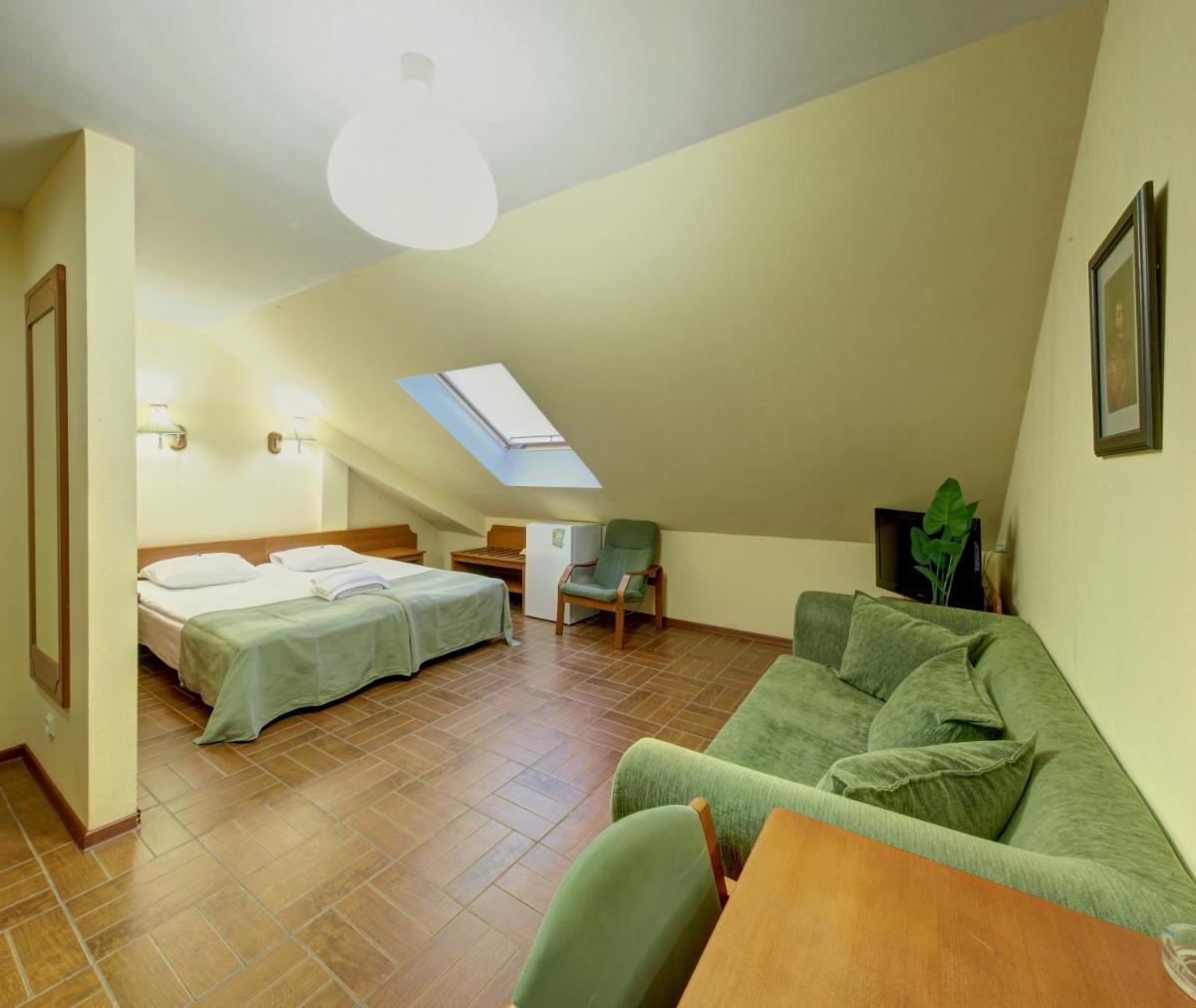Shuvaloff Hotel - Housity